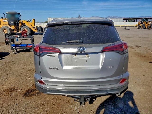 Photo 6 from auction – 2017 TOYOTA RAV4 XLE with VIN 2T3WFREV8HW390970