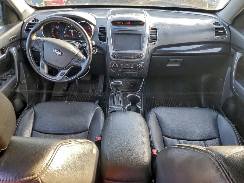 Photo 8 from auction – 2014 KIA SORENTO LX with VIN 5XYKT4A68EG516487