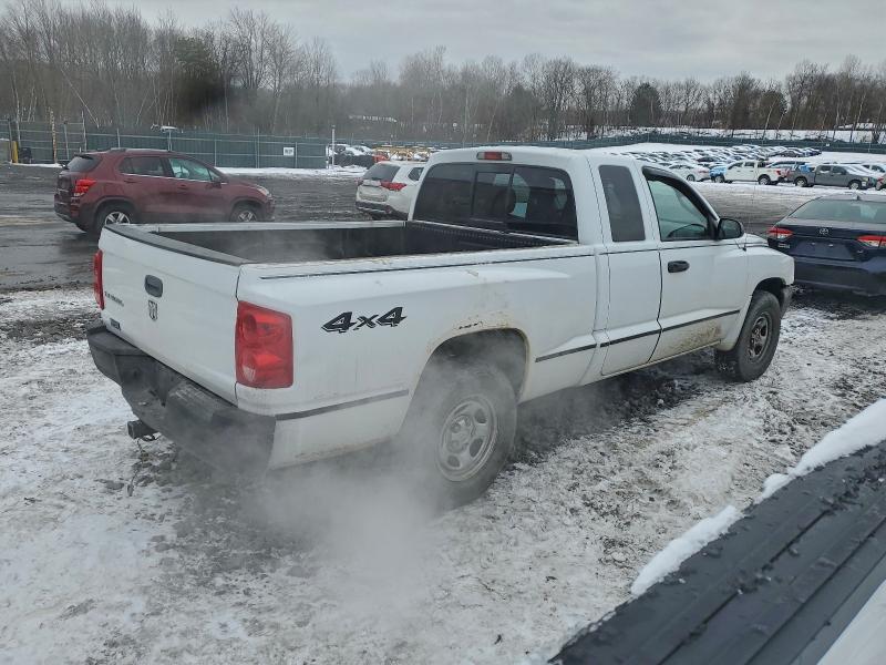 Photo 3 from auction – 2005 DODGE DAKOTA ST with VIN 1D7HW22K75S363781