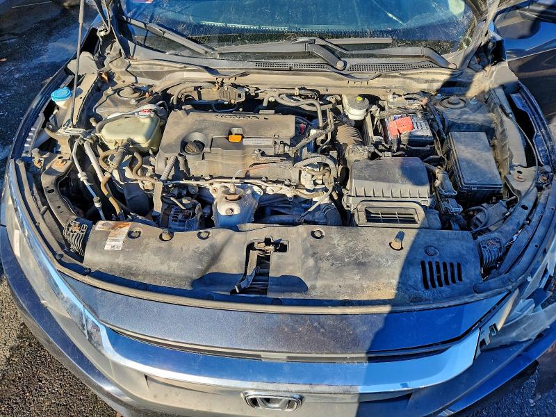 Photo 11 from auction – 2017 HONDA CIVIC LX with VIN 2HGFC2F52HH536540