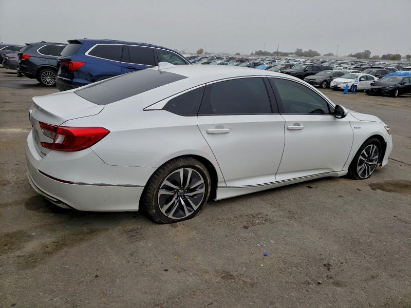 Photo 3 from auction – 2021 HONDA ACCORD HYB with VIN 1HGCV3F46MA001097