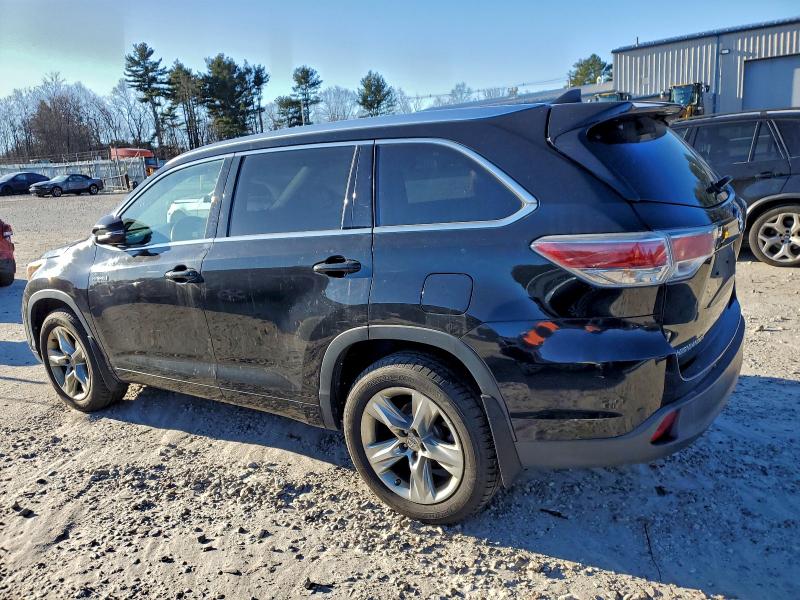 Photo 2 from auction – 2015 TOYOTA HIGHLANDER with VIN 5TDDCRFH3FS012871