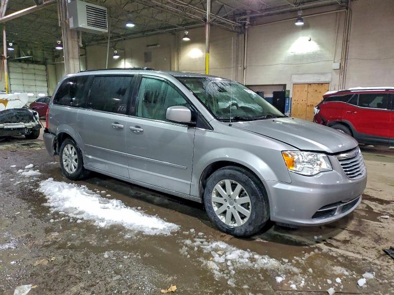 Photo 4 from auction – 2016 CHRYSLER TOWN & COU with VIN 2C4RC1AG2GR112167
