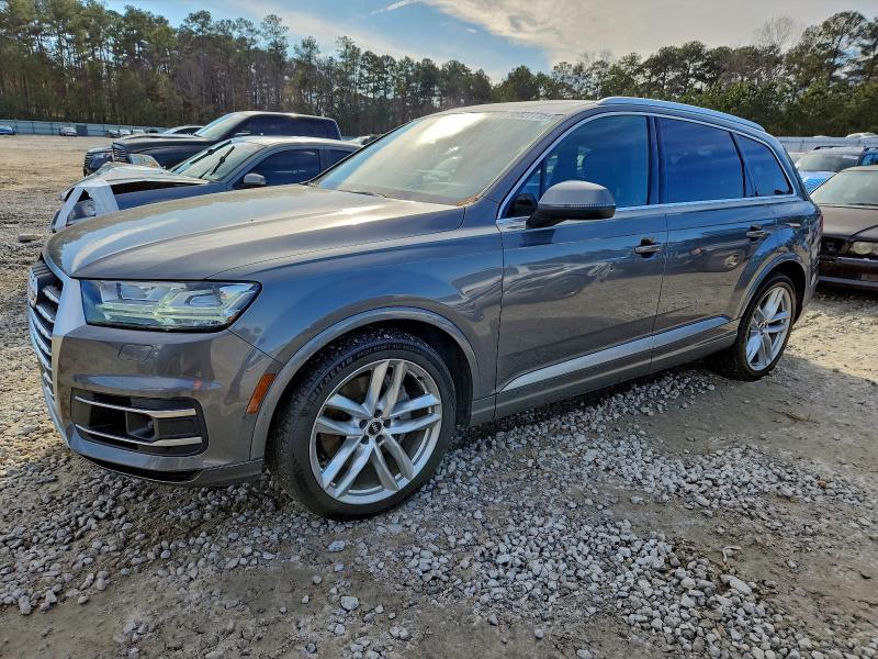AUDI Q7 PRESTIG 2017 with VIN WA1VAAF71HD032662 - Photo from auction