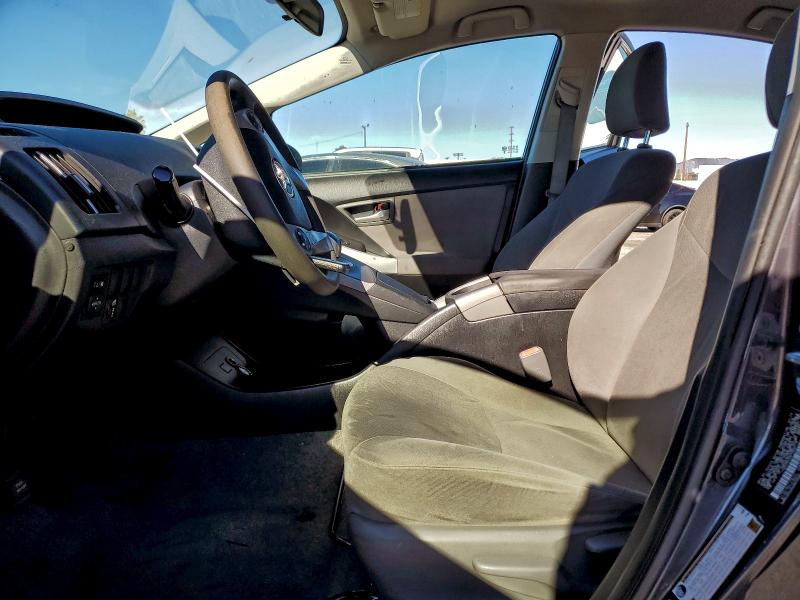 Photo 7 from auction – 2014 TOYOTA PRIUS with VIN JTDKN3DU2E0358118