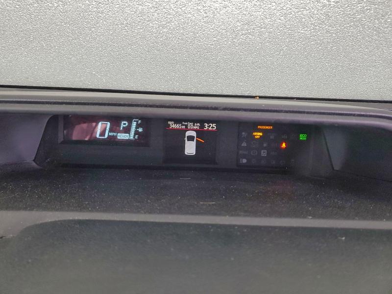Photo 9 from auction – 2015 TOYOTA PRIUS C with VIN JTDKDTB34F1087667