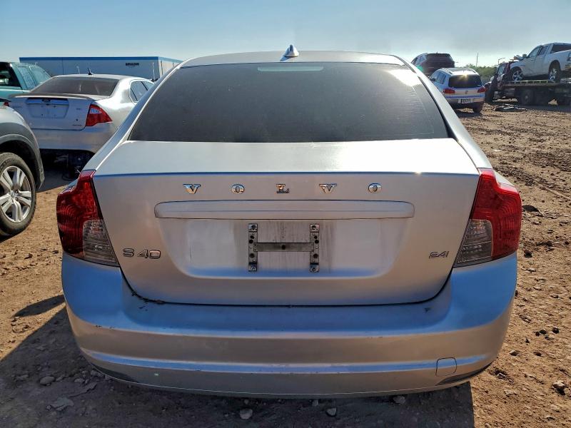 Photo 6 from auction – 2010 VOLVO S40 2.4I with VIN YV1390MS0A2495461