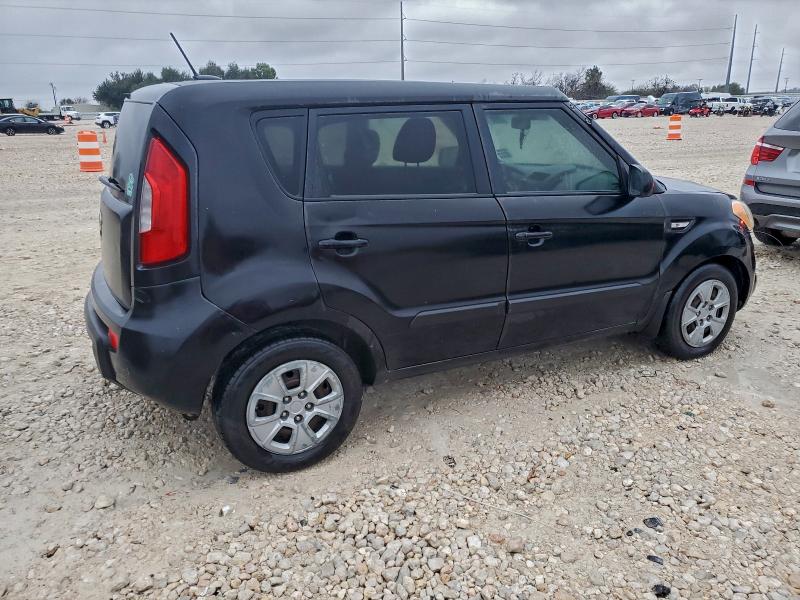 Photo 3 from auction – 2012 KIA SOUL with VIN KNDJT2A50C7748762