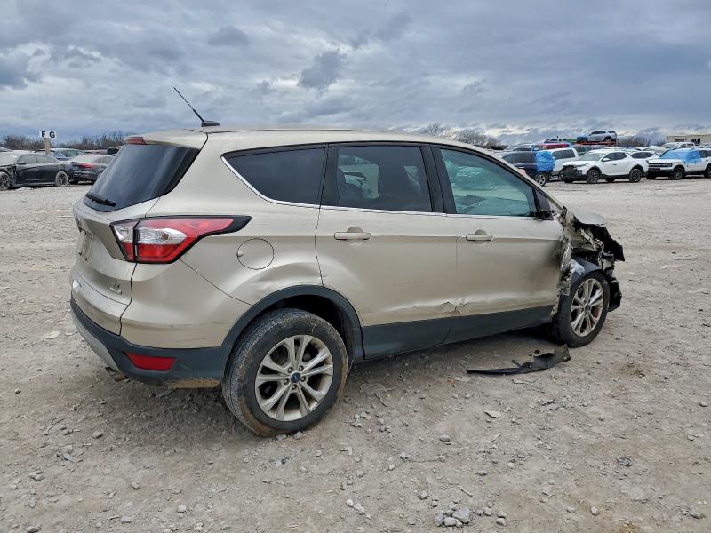 Photo 3 from auction – 2017 FORD ESCAPE SE with VIN 1FMCU0GD6HUC76693