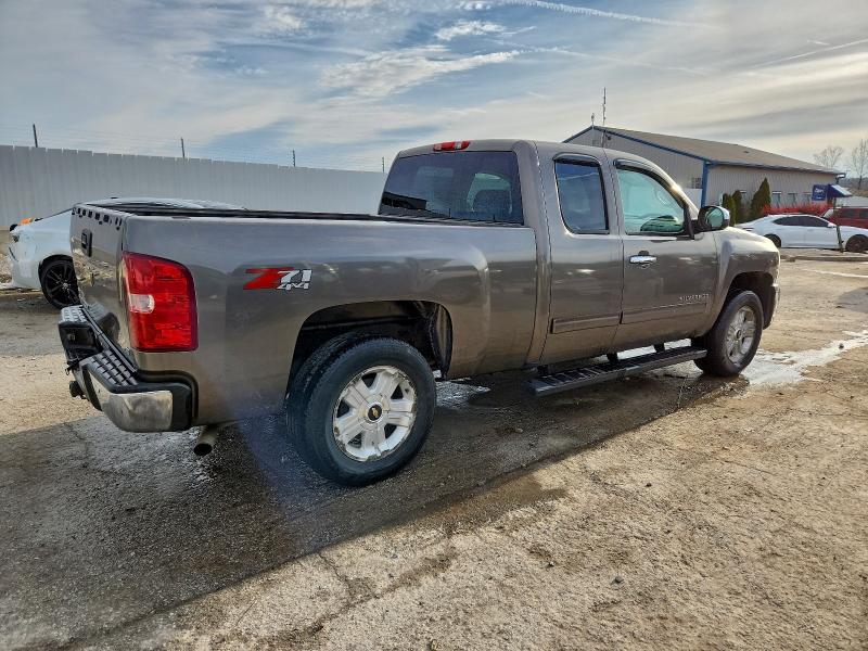 Photo 3 from auction – 2011 CHEVROLET SILVERADO with VIN 1GCRKSE32BZ325540