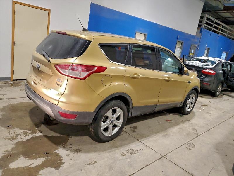 Photo 3 from auction – 2015 FORD ESCAPE with VIN 1FMCU9G95FUA11552