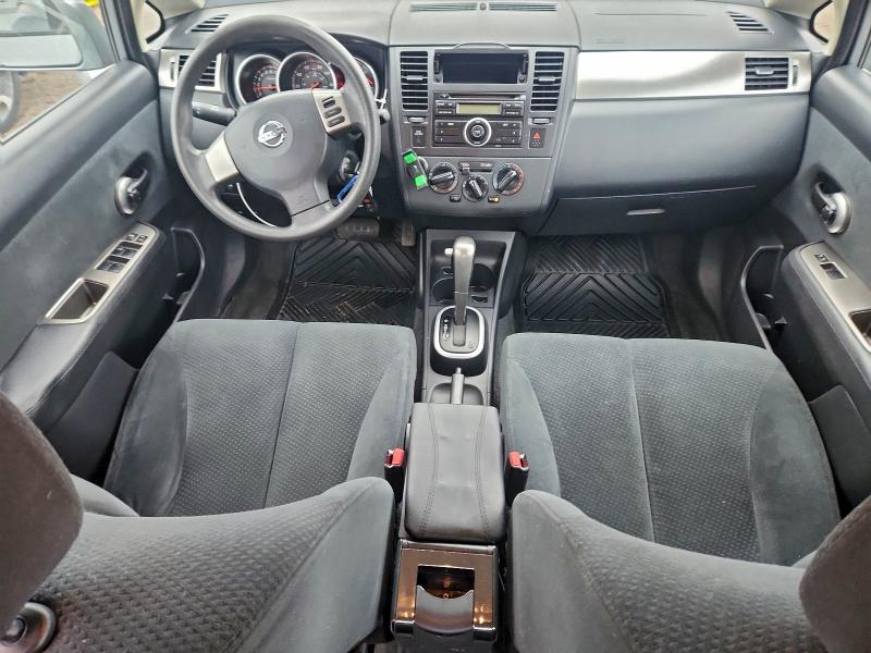 Photo 8 from auction – 2010 NISSAN VERSA S with VIN 3N1BC1CP2AL382862