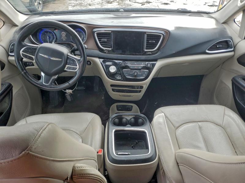 Photo 8 from auction – 2018 CHRYSLER PACIFICA T with VIN 2C4RC1EG9JR187174