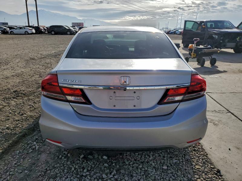 Photo 6 from auction – 2015 HONDA CIVIC LX with VIN 2HGFB2F54FH559852