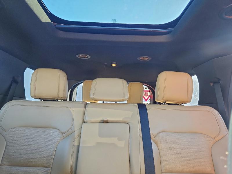 Photo 10 from auction – 2017 FORD EXPLORER L with VIN 1FM5K7F89HGC23738