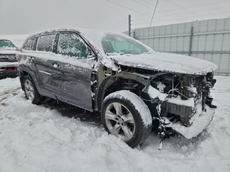 Photo 4 from auction – 2014 TOYOTA HIGHLANDER with VIN 5TDDKRFH2ES042090