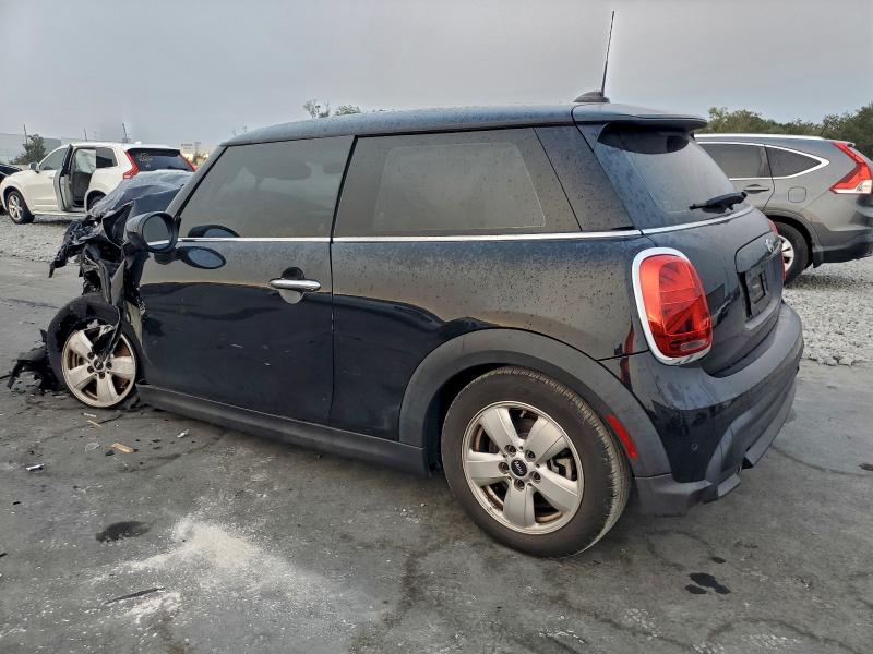 Photo 2 from auction – 2022 MINI COOPER with VIN WMW33DH05N2P72065