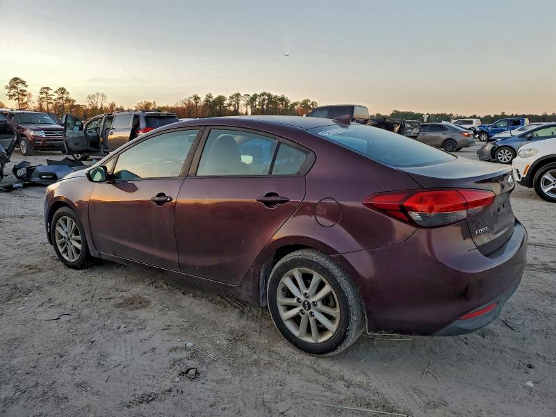 Photo 2 from auction – 2017 KIA FORTE LX with VIN 3KPFL4A78HE080333