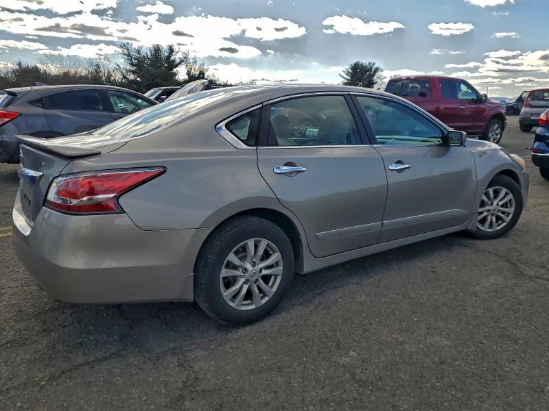 Photo 3 from auction – 2015 NISSAN ALTIMA 2.5 with VIN 1N4AL3AP7FC111988