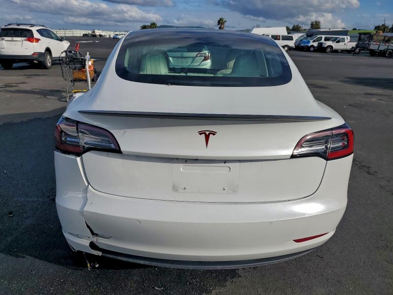 Photo 6 from auction – 2018 TESLA MODEL 3 with VIN 5YJ3E1EB9JF081694
