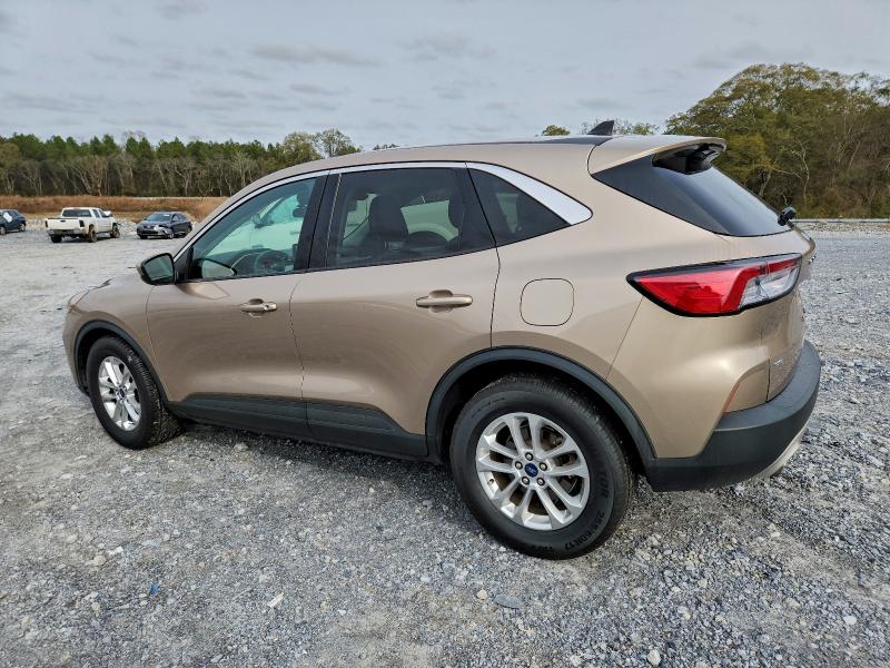 Photo 2 from auction – 2021 FORD ESCAPE SE with VIN 1FMCU0G67MUA93329