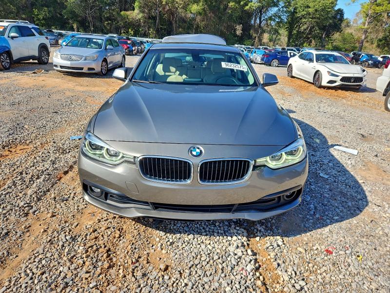 Photo 5 from auction – 2018 BMW 320 XI with VIN WBA8E5G51JNV02567