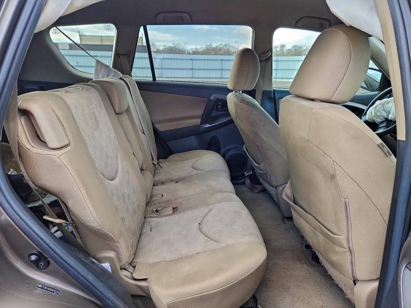 Photo 11 from auction – 2012 TOYOTA RAV4 with VIN 2T3BF4DV5CW215720