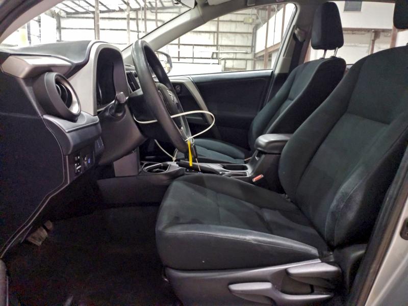 Photo 7 from auction – 2018 TOYOTA RAV4 LE with VIN 2T3ZFREV8JW498993
