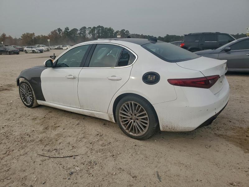 Photo 2 from auction – 2017 ALFA ROMEO GIULIA TI with VIN ZARFAECNXH7555624