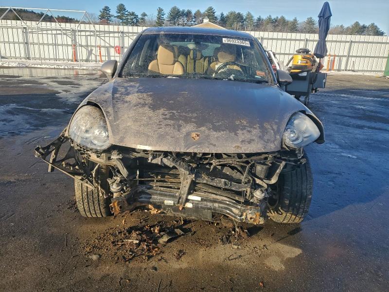 Photo 5 from auction – 2016 PORSCHE CAYENNE with VIN WP1AA2A2XGLA02357