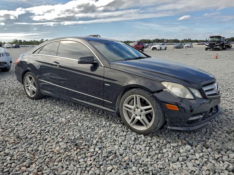Photo 4 from auction – 2012 MERCEDES-BENZ E 550 with VIN WDDKJ7DBXCF159626