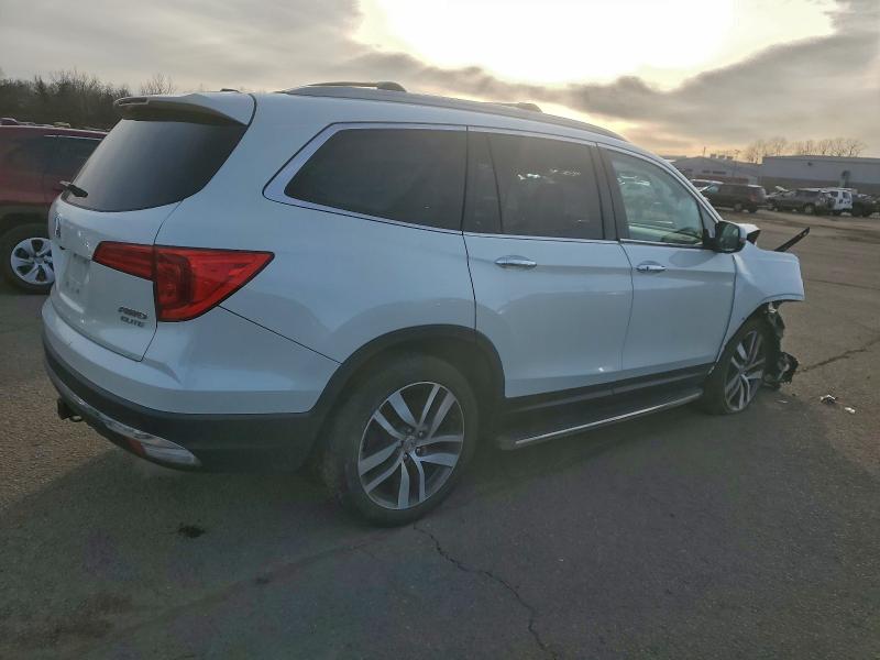 Photo 3 from auction – 2016 HONDA PILOT ELIT with VIN 5FNYF6H08GB098800