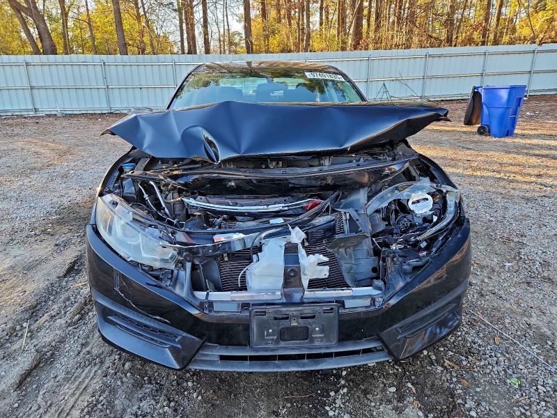 Photo 5 from auction – 2017 HONDA CIVIC LX with VIN 2HGFC2F52HH573930