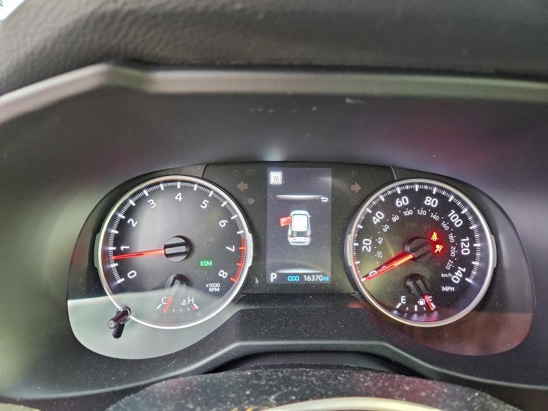 Photo 9 from auction – 2022 TOYOTA RAV4 XLE with VIN 2T3W1RFVXNC209507