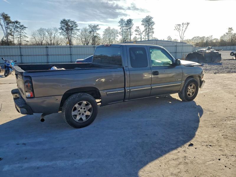 Photo 3 from auction – 2000 CHEVROLET SILVERADO with VIN 2GCEC19T7Y1381989