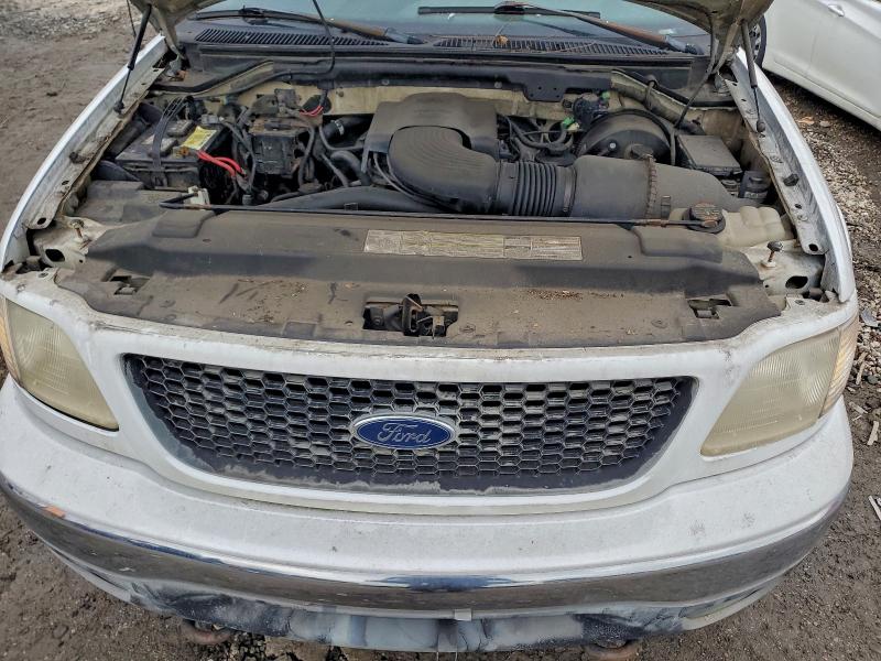 Photo 11 from auction – 2000 FORD F150 with VIN 2FTRX08W0YCA70484