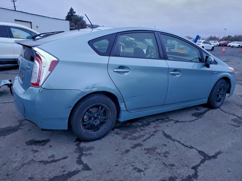 Photo 3 from auction – 2014 TOYOTA PRIUS with VIN JTDKN3DU9E1763757