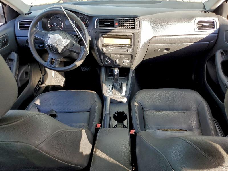 Photo 8 from auction – 2012 VOLKSWAGEN JETTA with VIN 3VWDP7AJ5CM095263