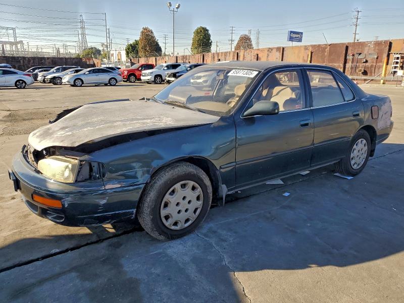 TOYOTA CAMRY LE 1995 with VIN JT2SK12E5S0335509 - Photo from auction