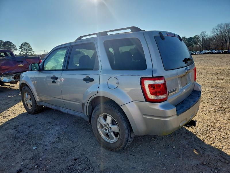 Photo 2 from auction – 2009 FORD ESCAPE XLT with VIN 1FMCU03G09KA95005
