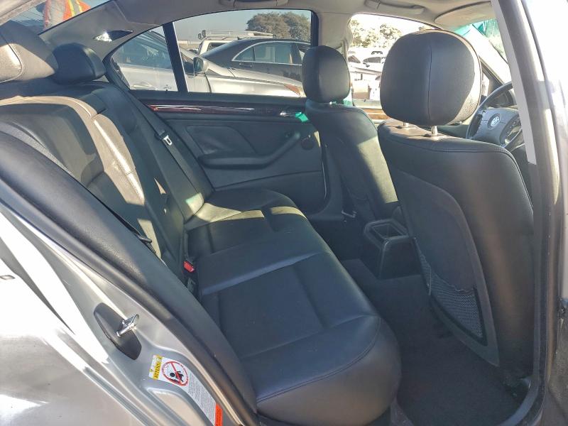 Photo 10 from auction – 2001 BMW 325 I with VIN WBAAV33431EE77192