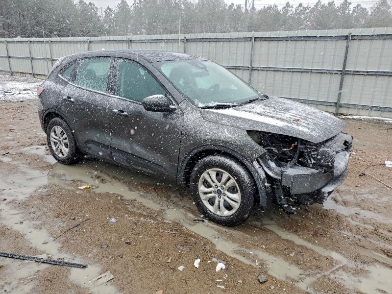 Photo 4 from auction – 2020 FORD ESCAPE S with VIN 1FMCU0F63LUC50371