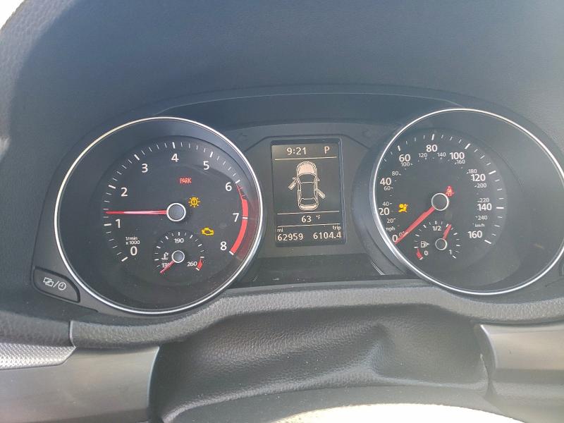 Photo 9 from auction – 2017 VOLKSWAGEN PASSAT with VIN 1VWDT7A36HC024885
