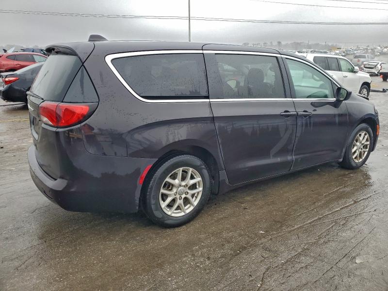 Photo 3 from auction – 2019 CHRYSLER PACIFICA T with VIN 2C4RC1DG4KR685821