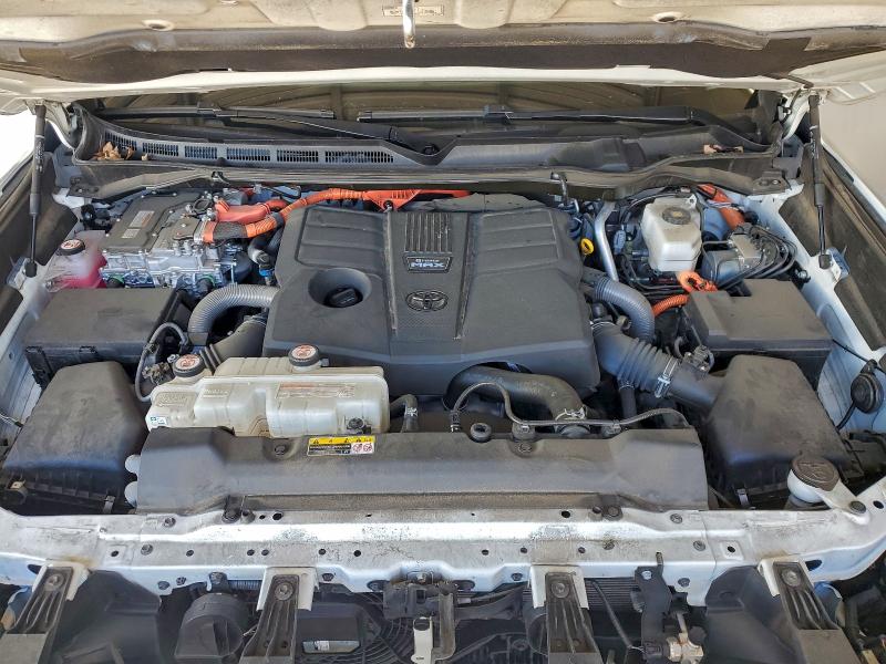Photo 12 from auction – 2023 TOYOTA SEQUOIA SR with VIN 7SVAAABA9PX018887