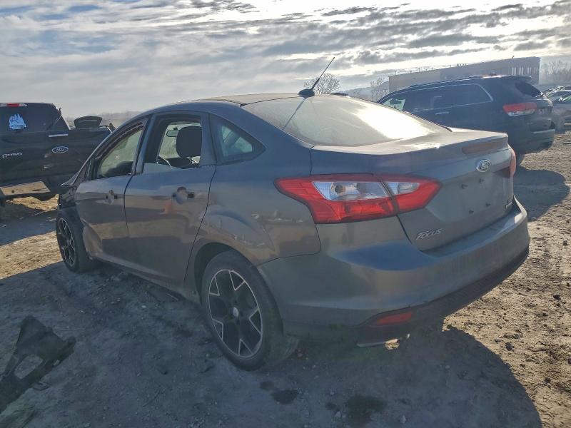 Photo 2 from auction – 2013 FORD FOCUS SE with VIN 1FADP3F27DL112876