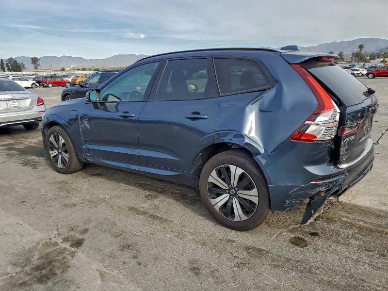 Снимка 2 от търг – 2024 VOLVO XC60 CORE с VIN YV4H60DK8R1947479