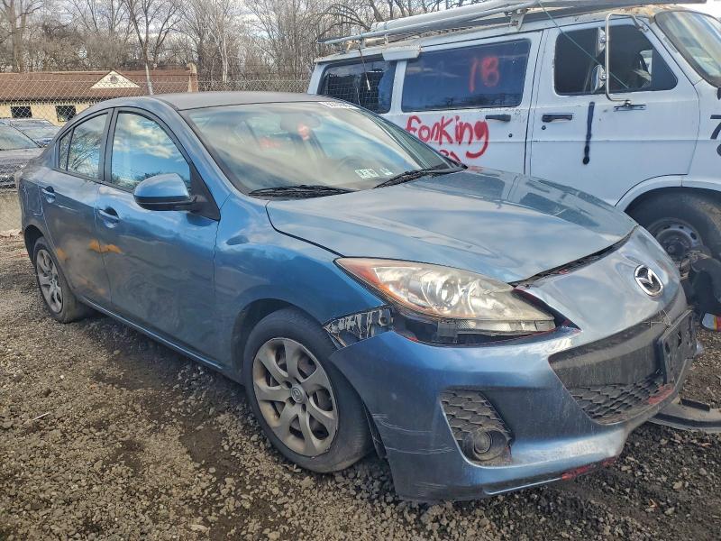Photo 4 from auction – 2011 MAZDA 3 I with VIN JM1BL1UG6B1382027