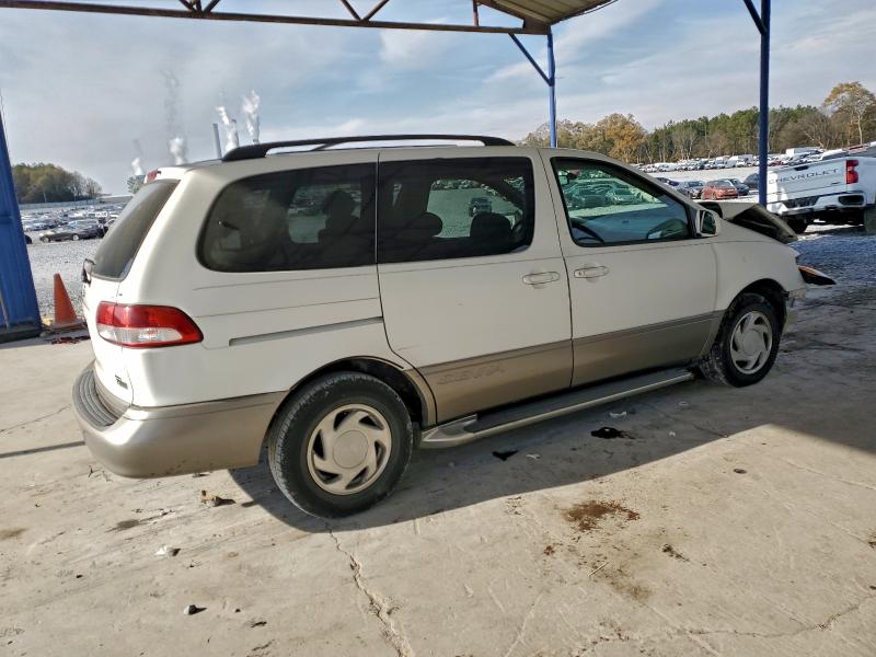 Photo 3 from auction – 2002 TOYOTA SIENNA LE with VIN 4T3ZF13C82U500987