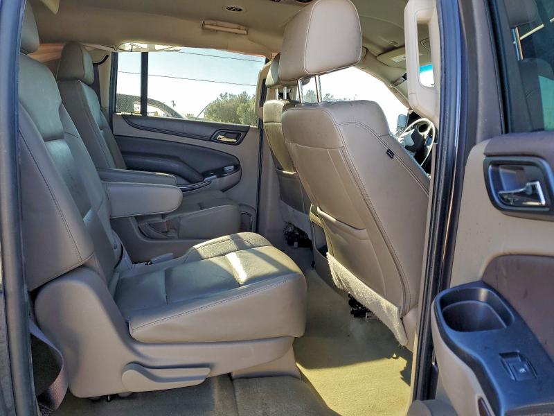 Photo 11 from auction – 2017 CHEVROLET SUBURBAN C with VIN 1GNSCHKC0HR173005